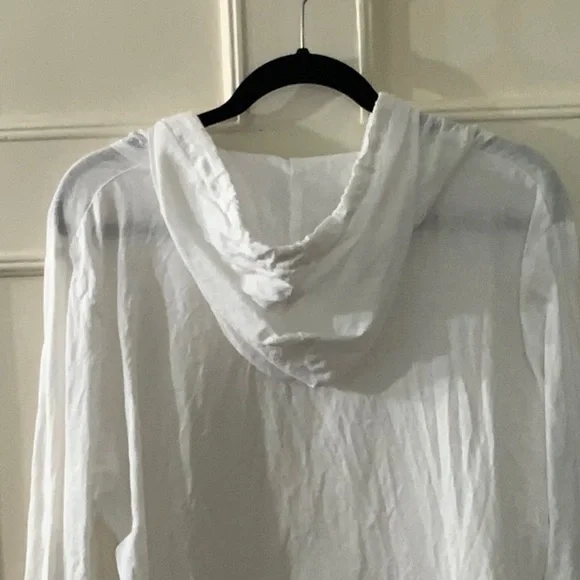 FLAX linen hooded pull-over, white with pockets. Medium - Picture 3 of 3